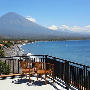 Amed Beach Villa